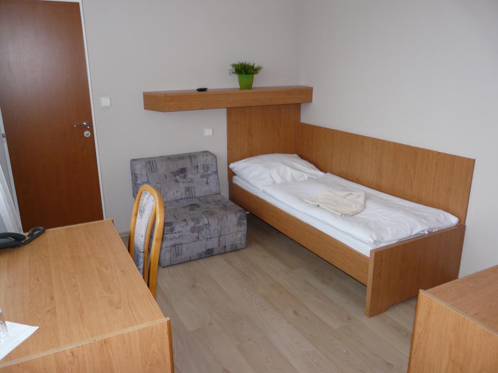 Hotel Ondras Zlín Room photo